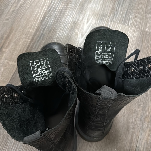 RARE black croc Doc Martens combat boots - Picture 3 of 5